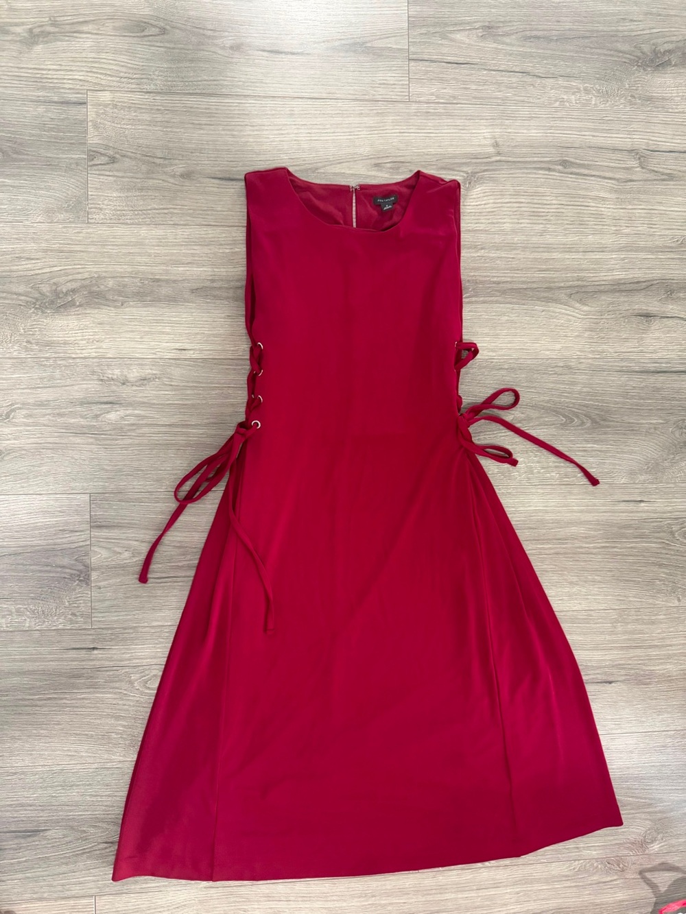 Ann Taylor Sleeveless Waist Lace-Up A-Line Midi Dress in Maroon